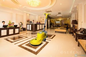 Máy chà sàn Camry BF 527 sở hữu thiết kế nhỏ gọn, linh hoạt