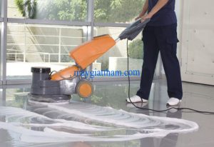 sử dụng máy đánh bóng sàn giúp giảm tải chi phí