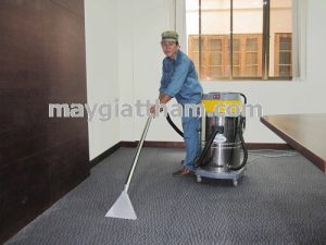 Mua máy giặt thảm phun hút cũ giúp tiết kiệm chi phí đầu tư