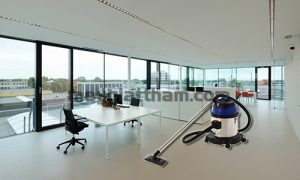 Máy hút bụi HiClean HC 20/US đáp ứng tốt yêu cầu vệ sinh văn phòng