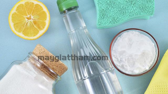 Cách làm sạch sàn nhà tắm