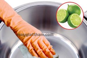 Vệ sinh bồn rửa bằng chanh