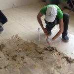 Bật mí cách vệ sinh sàn nhà sau xây dựng hiệu quả nhất