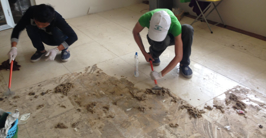 Nhìn vào chất liệu sàn nhà để có phương pháp vệ sinh phù hợp