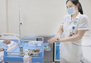 Chú ý rửa tay và sát khuẩn kỹ càng