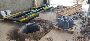 Tiến hành lắp đặt cầu nâng 1 trụ theo đúng trình tự