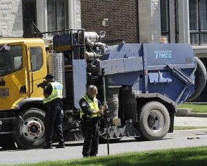 xe-quet-rac-duong-pho1