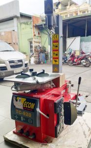 Máy ra vào vỏ xe Tecom TC920