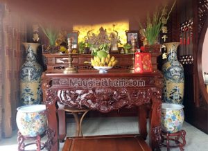 Mâm đựng lễ thường để ở tầng dưới 