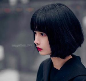 Màu đen truyền thống phù hợp với mọi màu da