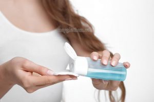 Dùng toner là bước tiếp theo